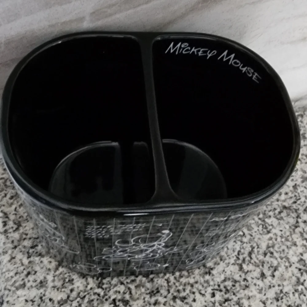 NWT Disney Mickey Mouse Zrike Black Toothbrush Holder Ceramic Sketchbook